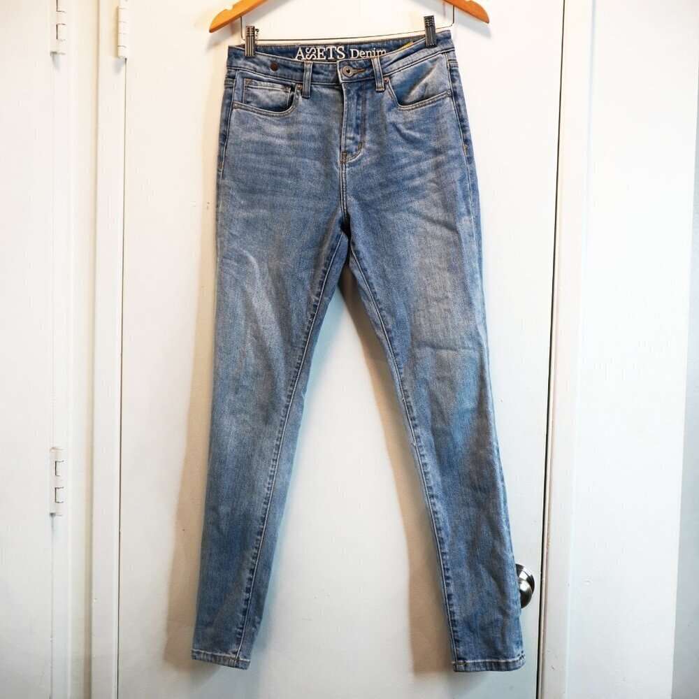 Assets Denim Skinny Jeans, High Rise, Light Blue wash Size 27 | Urban chic style